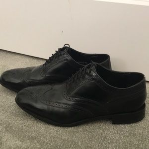 Men’s Florsheim Black Wingtip Oxfords